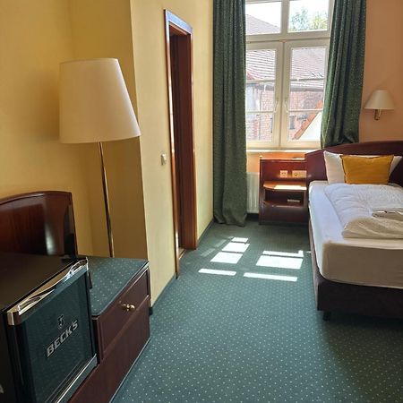 Hotel Am Schloss - Frankfurt An Der Oder Экстерьер фото